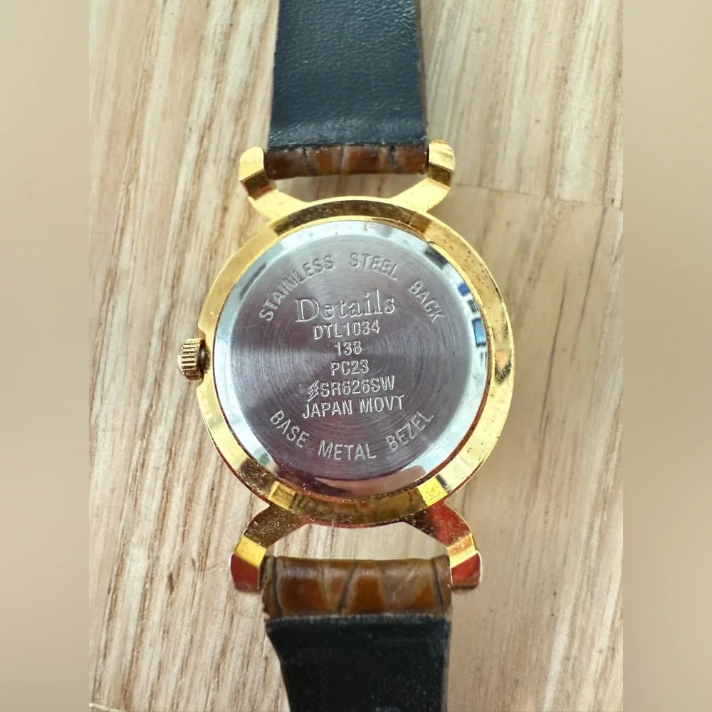 Embassy ladies moon phase brown leather watch NEW BATTERY
